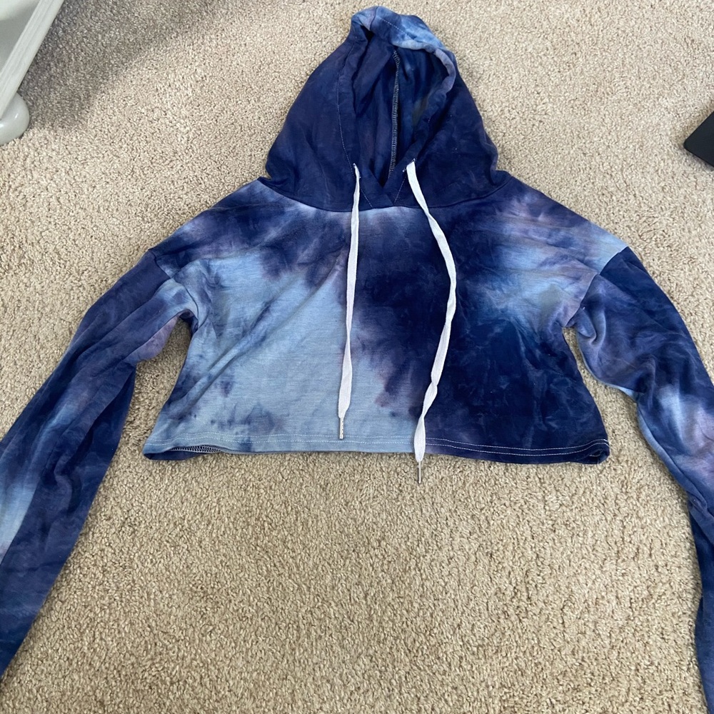 sweatshirt